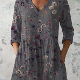 Emma | Camiseta de Arte Floral con Escote en V