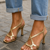 Cassie | Tacones Charm Dorados de Verano