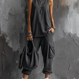 Conjunto Casual de Chaleco Gris Oscuro y Pantalones Cargo Jogger